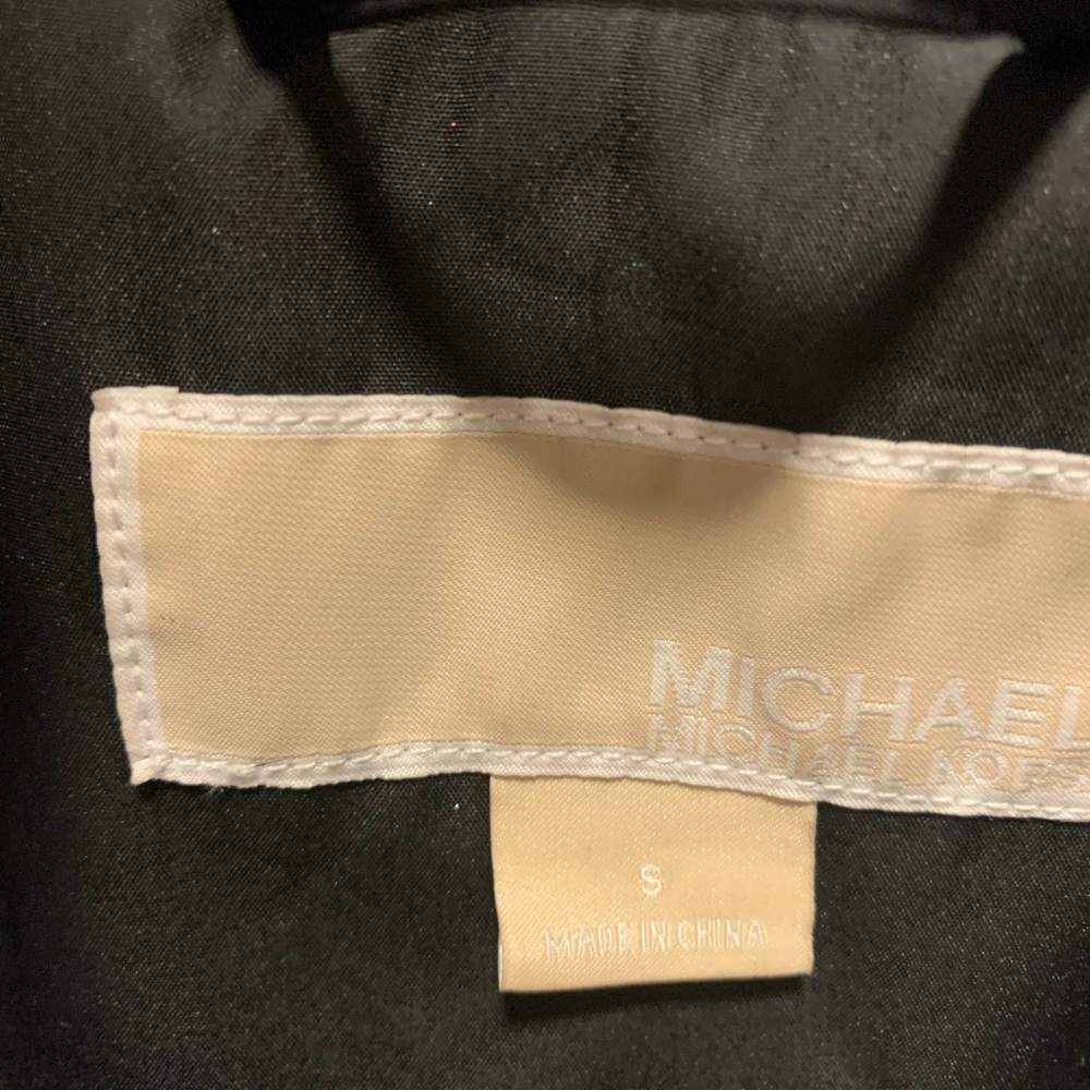 Like new MICHAEL KORS rain coat - Picture 5 of 6